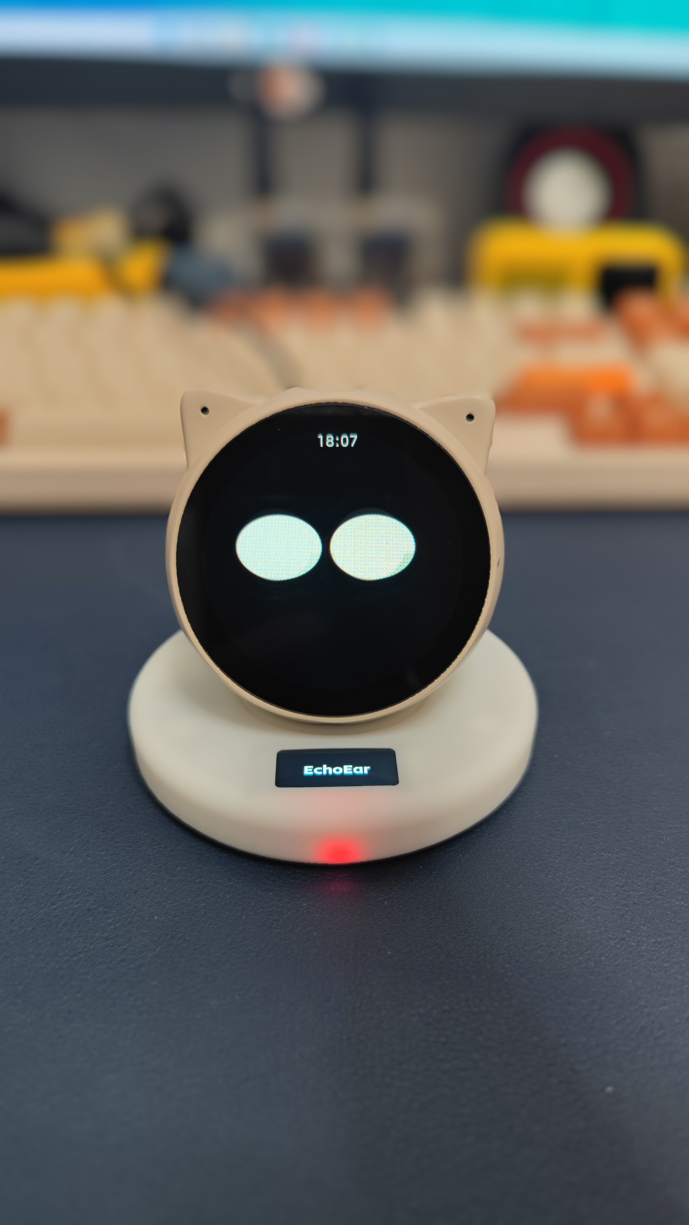 EchoEar 喵伴旋转底座竖幅实拍